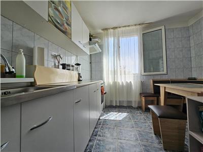 Brancoveanu-Husi, apartament 3 camere decomandat ,la 7 minute de metrou